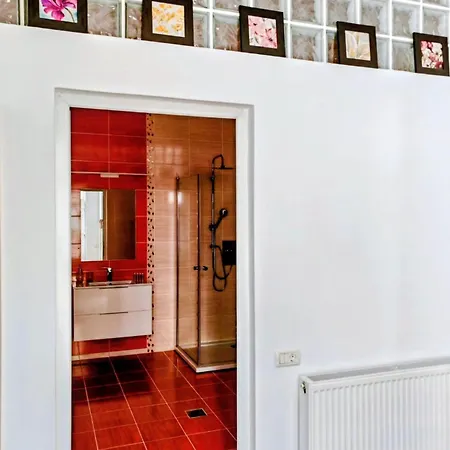 Cozystaybrasov Brassó